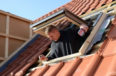 Pose de fenêtres de toit Velux à Rochechinard